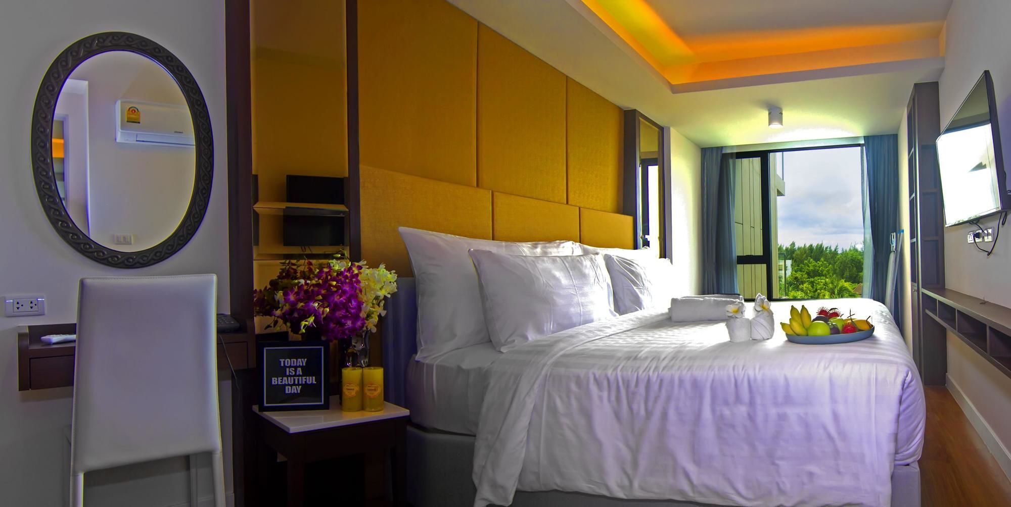 The Aristo By Holy Cow 201 Daire Phuket Dış mekan fotoğraf