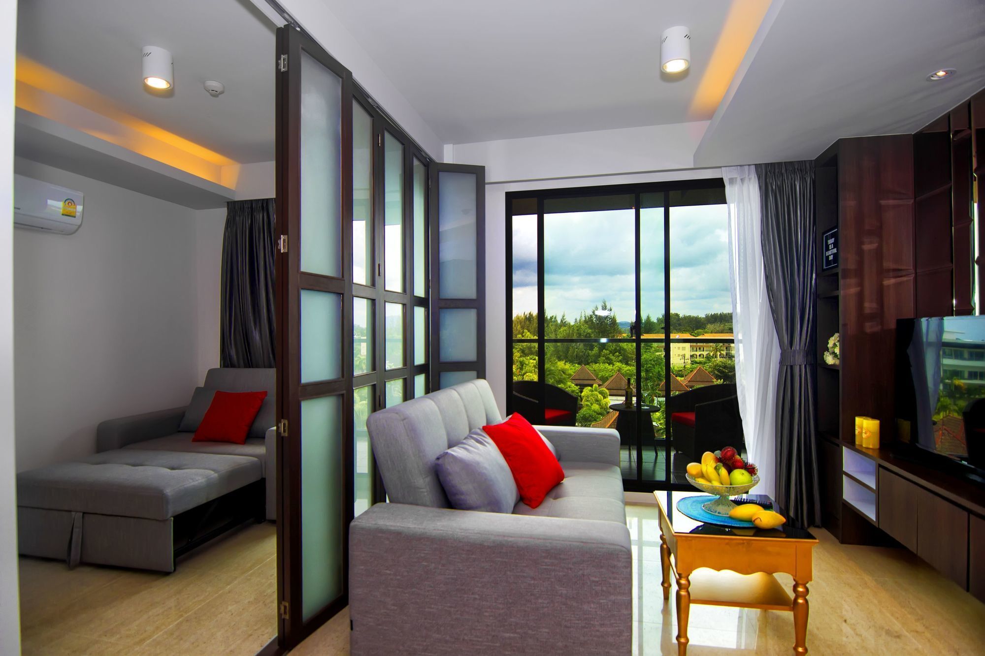 The Aristo By Holy Cow 201 Daire Phuket Dış mekan fotoğraf